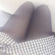 ゆい 黒タイツの紙一重 熟女家 十三店