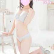 ヒメ日記 2025/09/27 06:12 投稿 根本るりか 全裸美女からのカゲキな誘惑