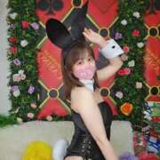 ヒメ日記 2025/11/28 12:42 投稿 根本るりか 全裸美女からのカゲキな誘惑