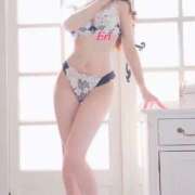 加藤 えり 今週も💝 CASA BIANCA（カーサ・ビアンカ）