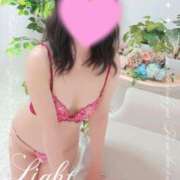 秋吉 美久 出勤します☆ こあくまな熟女たち 上野・御徒町店 (KOAKUMAグループ)