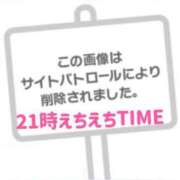 ヒメ日記 2026/05/30 19:37 投稿 神美さくらこ 全裸にされた女たちor欲しがり痴漢電車