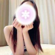 Meru 夏日和🌻 THE MUSE