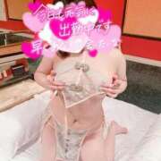 つむぎ 〇〇〇さわって💗💗 白い巨乳