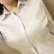 ヒメ日記 2025/11/17 08:03 投稿 あやめ もしも素敵な妻が指輪をはずしたら・・・カーラ