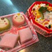 もも ももの日?! 脱がされたい人妻 成田店