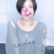 ヒメ日記 2025/08/27 17:03 投稿 しおり 素敵な女の子は好きですか？