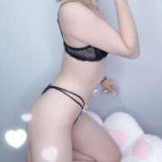 ヒメ日記 2025/10/21 22:28 投稿 しおり 素敵な女の子は好きですか？