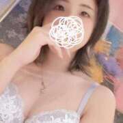 しおり 寒いよー！！*🥶💨* 素敵な女の子は好きですか？