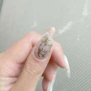 ヒメ日記 2025/12/27 17:18 投稿 しおり 素敵な女の子は好きですか？