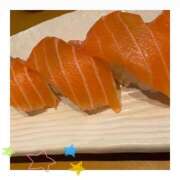 しおり サーモン🍣 素敵な女の子は好きですか？