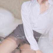 ヒメ日記 2026/03/10 06:27 投稿 しおり 素敵な女の子は好きですか？