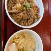 ヒメ日記 2026/04/06 12:33 投稿 しおり 素敵な女の子は好きですか？