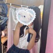 ヒメ日記 2025/07/25 10:17 投稿 ひより 女子校生はやめられない