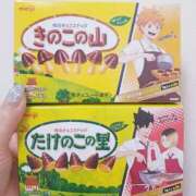 千束【チサト】 きのこ派？たけのこ派？ 輝女