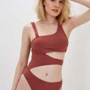 ヒメ日記 2025/04/26 02:18 投稿 カルラ ブルームーン青い月