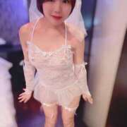 ヒメ日記 2025/10/18 12:15 投稿 鮎川なお 断りきれない美人マッサージ嬢たち