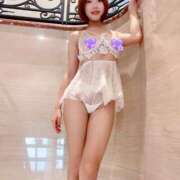 ヒメ日記 2025/11/09 12:15 投稿 鮎川なお 断りきれない美人マッサージ嬢たち