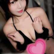 ヒメ日記 2025/12/18 12:16 投稿 鮎川なお 断りきれない美人マッサージ嬢たち