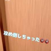 ヒメ日記 2025/12/22 17:21 投稿 鮎川なお 断りきれない美人マッサージ嬢たち