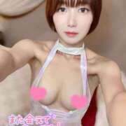 鮎川なお 💌ずっとチェックしてくれてて…♡ 断りきれない美人マッサージ嬢たち