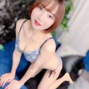ヒメ日記 2026/04/16 16:29 投稿 鮎川なお 断りきれない美人マッサージ嬢たち