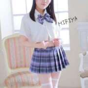 ヒメ日記 2025/04/15 15:57 投稿 みりや 全裸のいいなり美女OR満員ちかん電車