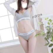 ヒメ日記 2025/05/08 21:57 投稿 みりや 全裸のいいなり美女OR満員ちかん電車