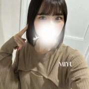 汐見美優-MIYU- どっちが好き？🩵 Casual Rich 5（カジュアルリッチファイブ）