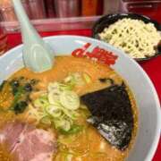 ERIKA（えりか） キメ岡屋🍜 UTAKATA