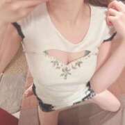 しおり 退勤❕ ファッションヘルス カリスマ