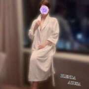 湊咲　あずさ バスローブ姿のエッチなお姉さん クラブ　ブレンダ茨木・枚方店