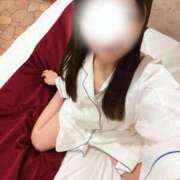 佐野すず☆国宝級アイドルフェイス ふわふわのガウンが好き♡ ESTE ALLURE