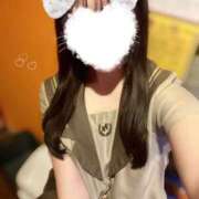 ちえり 今日いるよ🫶🏻🤍 ビデオDEはんど 名古屋校