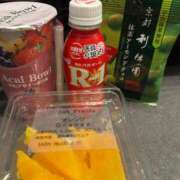 ヒメ日記 2025/06/12 12:25 投稿 はな奥様 なすがママされるがママ