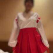 ヒメ日記 2025/11/21 18:16 投稿 はな奥様 なすがママされるがママ