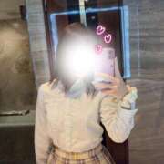 りな 明日11〜19時まで出勤します🌷 俺のKissリフレ