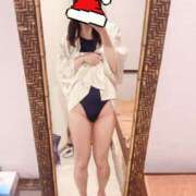 えま ちらっ👀🩷 プールサイド