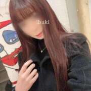 Ibuki 春はいつだって? CELEB（セレブ）