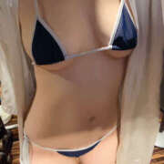 ヒメ日記 2024/12/31 14:02 投稿 れい プールサイド