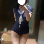 ヒメ日記 2025/08/01 12:21 投稿 れい プールサイド