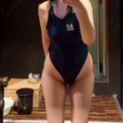 ヒメ日記 2025/11/20 14:25 投稿 れい プールサイド