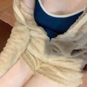 れい ごめんなさい(>_<) プールサイド