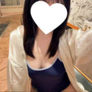 ヒメ日記 2025/12/28 12:12 投稿 れい プールサイド