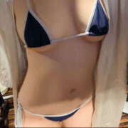 ヒメ日記 2026/01/01 21:57 投稿 れい プールサイド