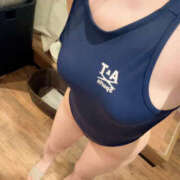 ヒメ日記 2026/04/09 12:23 投稿 れい プールサイド