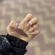 かなえ にゅーねいる an_an（アンアン）