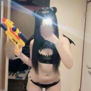 ヒメ日記 2025/10/22 12:02 投稿 黒羽えみり＠令和の18歳を侮るな アナラードライ