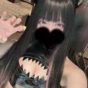 ヒメ日記 2025/12/21 21:28 投稿 黒羽えみり＠令和の18歳を侮るな アナラードライ