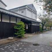 しずな奥様 買いに行ったのは…？ 人妻です